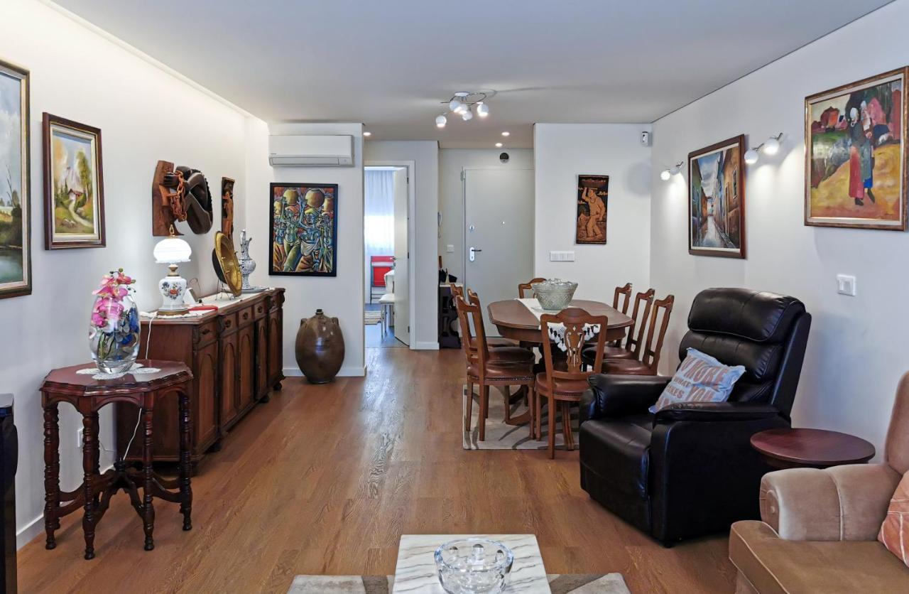 Ponta Delgada Coliseu Apartment מראה חיצוני תמונה